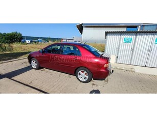 TOYOTA COROLLA Sedan 1.4 Sol