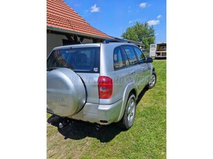 TOYOTA RAV 4 Rav4 2.0 D-4D 4x4