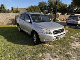 TOYOTA RAV 4 Rav4 2.2 D-4D X