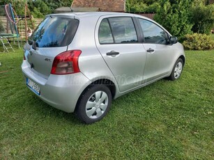 TOYOTA YARIS 1.0