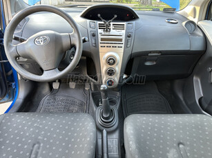 TOYOTA YARIS 1.0