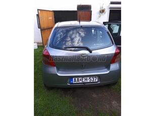 TOYOTA YARIS 1.0 998 Ice