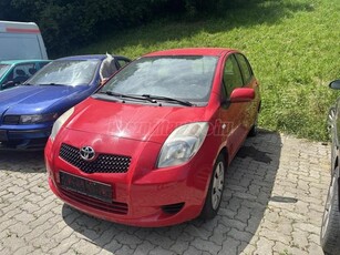 TOYOTA YARIS 1.0 998 Ice