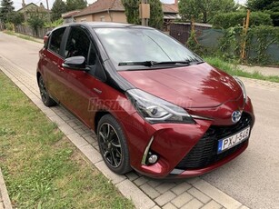 TOYOTA YARIS 1.5 VVT-i Hybrid Selection Red e-CVT Magyar. Hibrid garancia