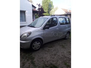 TOYOTA YARIS VERSO 1.3 Linea Luna