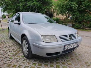 VOLKSWAGEN BORA 1.6 Comfortline