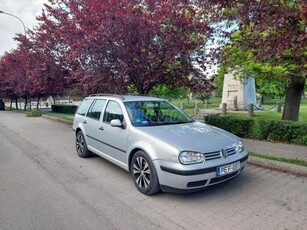 VOLKSWAGEN GOLF IV Variant 2.0 Comfortline