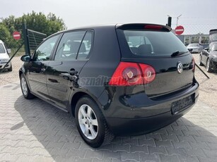 VOLKSWAGEN GOLF V 1.9 TDi Comfortline SzKönyv.2Kulcs.DigAC.Tempomat