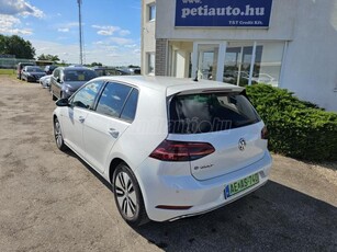 VOLKSWAGEN GOLF VII e-Golf Nagy Akkus! Digitális műszeregység! Tolatókamera! Hőszivattyús! Ülésfűtés!