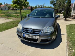 VOLKSWAGEN JETTA V 1.4 Tsi Comfortline