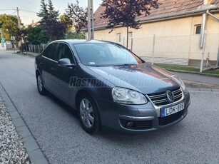 VOLKSWAGEN JETTA V 1.9 PD TDI Sportline