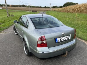 VOLKSWAGEN PASSAT V 1.9 PD TDI Highline 4Motion