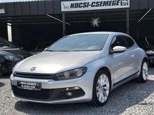 VOLKSWAGEN SCIROCCO 2.0 CR TDI DSG Automata Bőr Tempomat Ülésfűtés Végig vezetett szkönyv