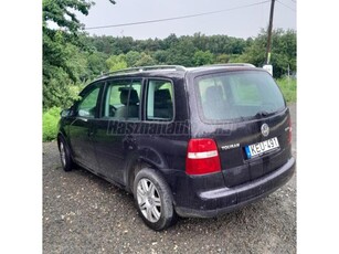 VOLKSWAGEN TOURAN 1.6 FSI