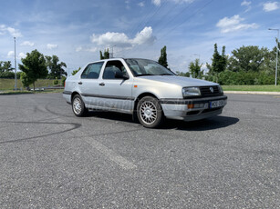 VOLKSWAGEN VENTO 1.9 D CL