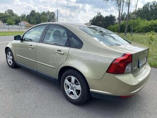 VOLVO S40 1.6