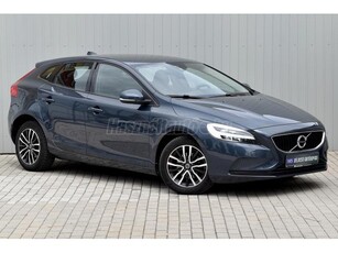 VOLVO V40 2.0 D [D2] Momentum Magyar menü LED Bőr