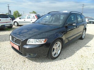 VOLVO V50 2.0 D Momentum Rozsdamentes