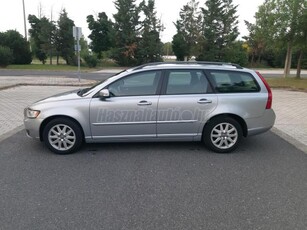 VOLVO V50 2.0 D Summum