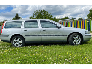 VOLVO V70 2.4 D [D5] (Automata)