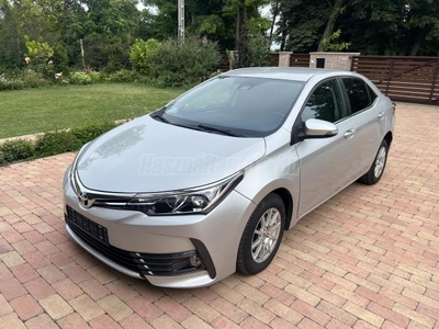 TOYOTA COROLLA Sedan 1.4 D-4D Active