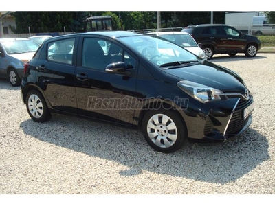 TOYOTA YARIS 1.0 Trend