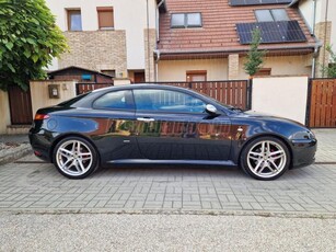 ALFA ROMEO GT 2.0 JTS Distinctive Blackline