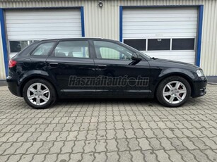 AUDI A3 2.0 TDI Ambition DPF Ülés Fűtés-Tolató Radar-Tempomat-Vonó Horog-Gyári Felni-Ködlámpa-Szerviz Könyv!