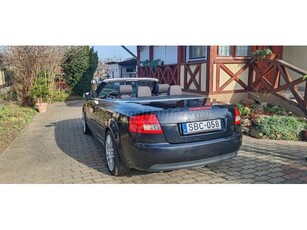 AUDI A4 CABRIO 2.5 V6 TDI