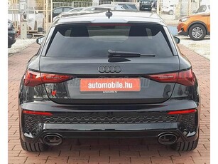 AUDI RS3 Sportback 55 TFSI quattro S-tronic 1.411 kilométert futott garanciális és sérülésmentes új autó + Áfás ár!