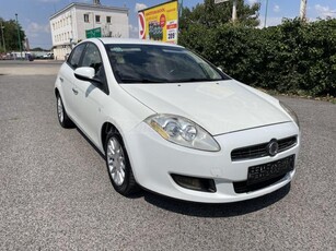 FIAT BRAVO 1.4 T-Jet Active 175EKM!SZERVIZKÖNYVES!1TULAJDONOS!DIGIT KLIMA!