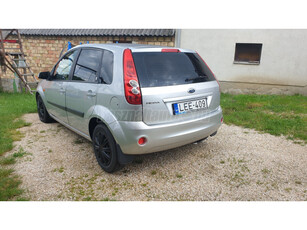 FORD FIESTA 1.4 Ghia