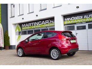 FORD FIESTA 1.4 Titanium Sport HOT Magenta + Syracuse Red Enteriör +Friss Műszaki Vizsga +2x-s GARANCIA !