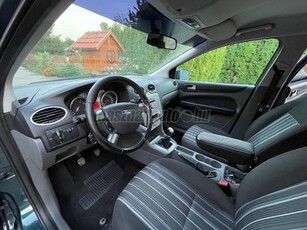 FORD FOCUS 1.6 Ambiente