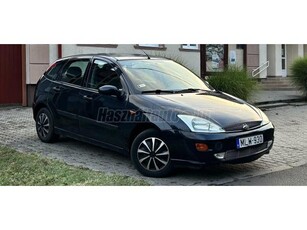 FORD FOCUS 1.6 Ghia