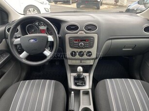 FORD FOCUS 1.6 Ghia