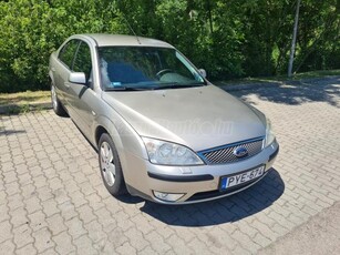 FORD MONDEO 1.8 Trend