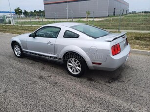 FORD MUSTANG Fastback 4.0 V6 (Automata)