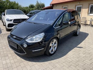 FORD S-MAX 2.2 TDCi Titanium Luxury Panoráma/Bőr-Alcantara/Ülésfűtés/KeyLessGo/Navi/PremiumSound