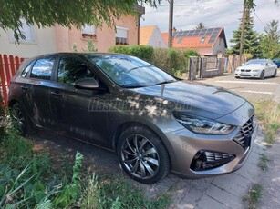 HYUNDAI I30 1.5 DPi Life Magyarországon vásárolt. Life+téli csomag