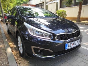 KIA CEE'D 1.6 CRDI EX Limited Nagy navigáció/ülésfűtés/kormányfűtés/tolató kamera/tempomat/stb