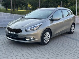 KIA CEE'D SW 1.6 GDI LX 107E KM-ÜLÉSFŰTÉS-TEMPOMAT-VÉGIG VEZ.SZKÖNYV