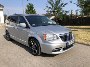 LANCIA VOYAGER 2.8 DS Gold (Automata) (7 személyes ) STOW'N & GO.207e km