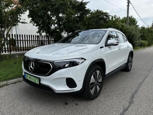 MERCEDES-BENZ EQA 250 FULL EXTRA - PANORÁMATETŐ - VONÓHOROG