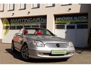 MERCEDES-BENZ SLK 200 Kompressor Gulwing RED Edition + Friss Műszaki +2X-s GARANCIA !!