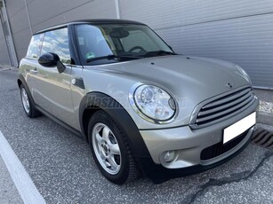 MINI MINI COOPER 1.6 D Xenon.panorámatető.2 gyári kulcs.végig vez.szervizkönyv