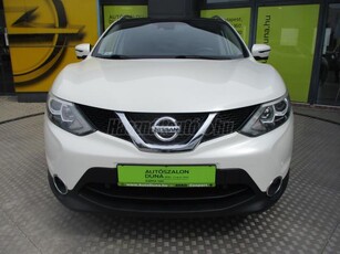 NISSAN QASHQAI 1.2 DIG-T Acenta EURO6 180-os kamera. panoráma tető. navigáció