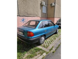 OPEL ASTRA F 1.4 SE GLS