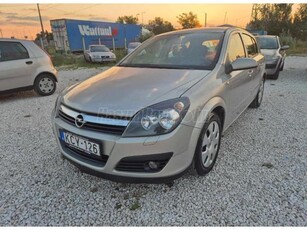 OPEL ASTRA H 1.4 Cosmo Easytronic