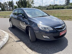 OPEL ASTRA J 1.4 Cosmo KM.GARANCIA! VEZ.SZERVIZKÖNYV! TEMPOMAT! ALUF! KLÍMA! ÜLÉSFŰTÉS!